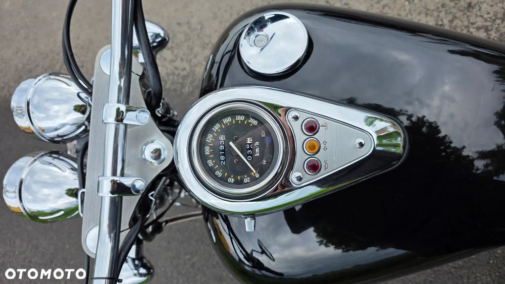 Kawasaki VN - 16