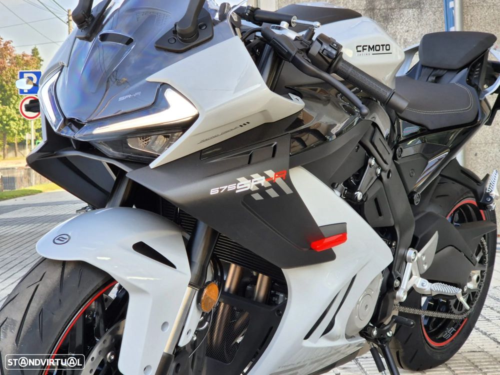 CF Moto 675SR-R - 10