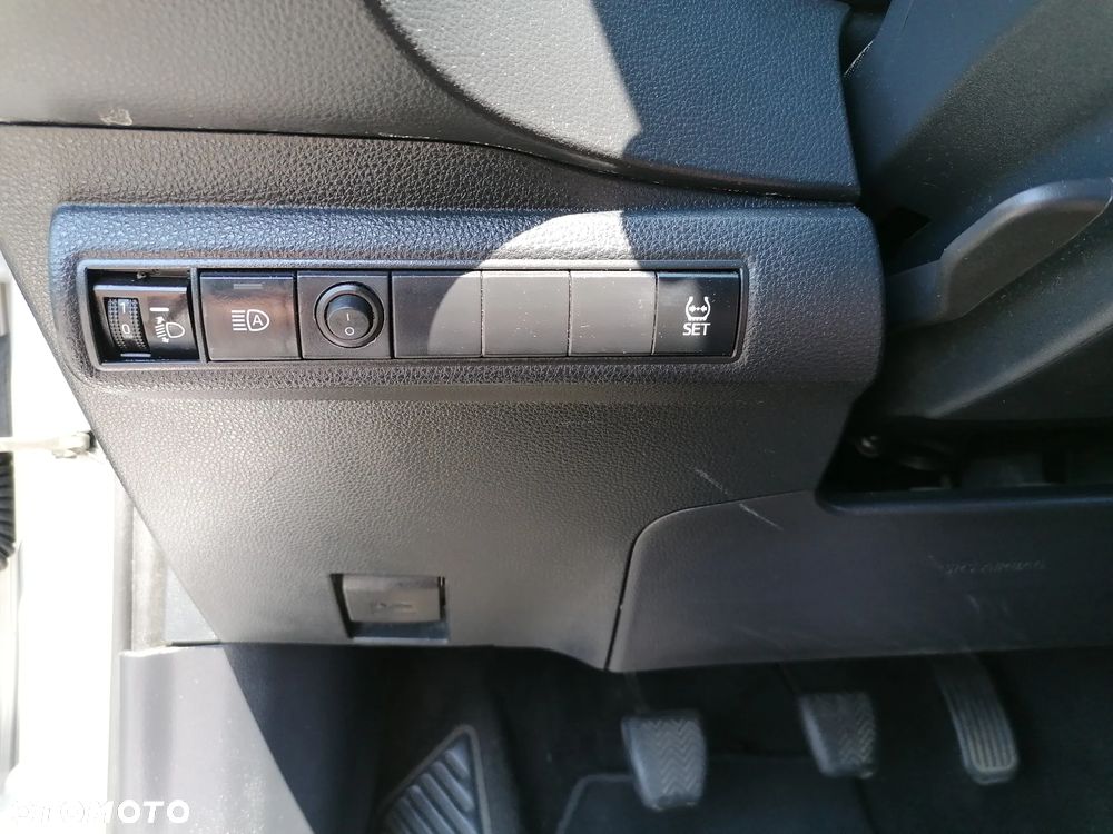 Toyota Corolla 1.6 Comfort - 15