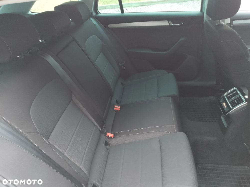 Skoda Superb 1.5 TSI ACT Ambition - 19