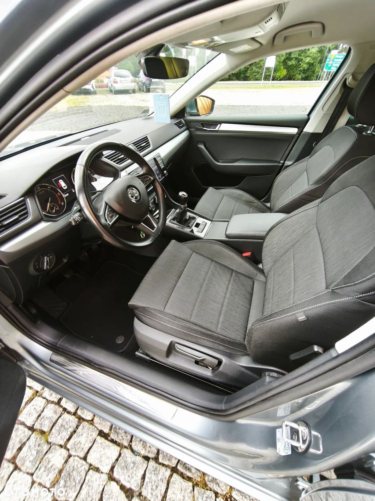 Skoda Superb 1.6 TDI GreenLine - 10