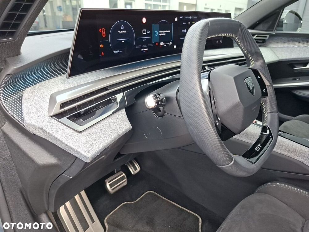 Peugeot 3008 1.2 PureTech mHEV GT S&S e-DCS6 - 28
