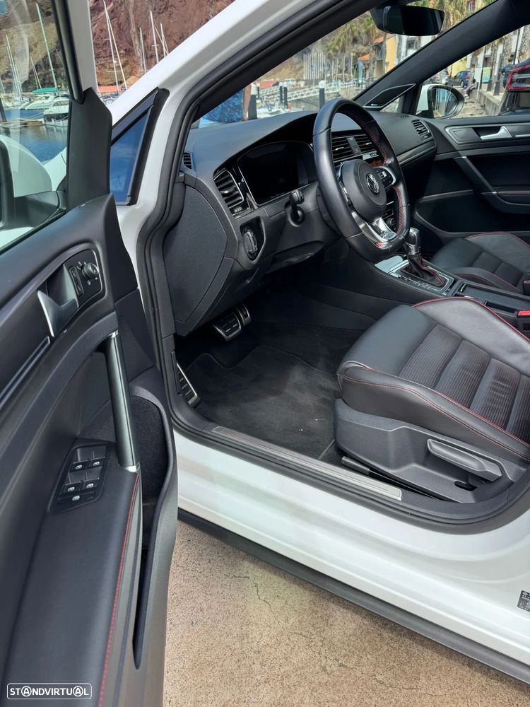 VW Golf 2.0 TSI GTI DSG Performance - 16