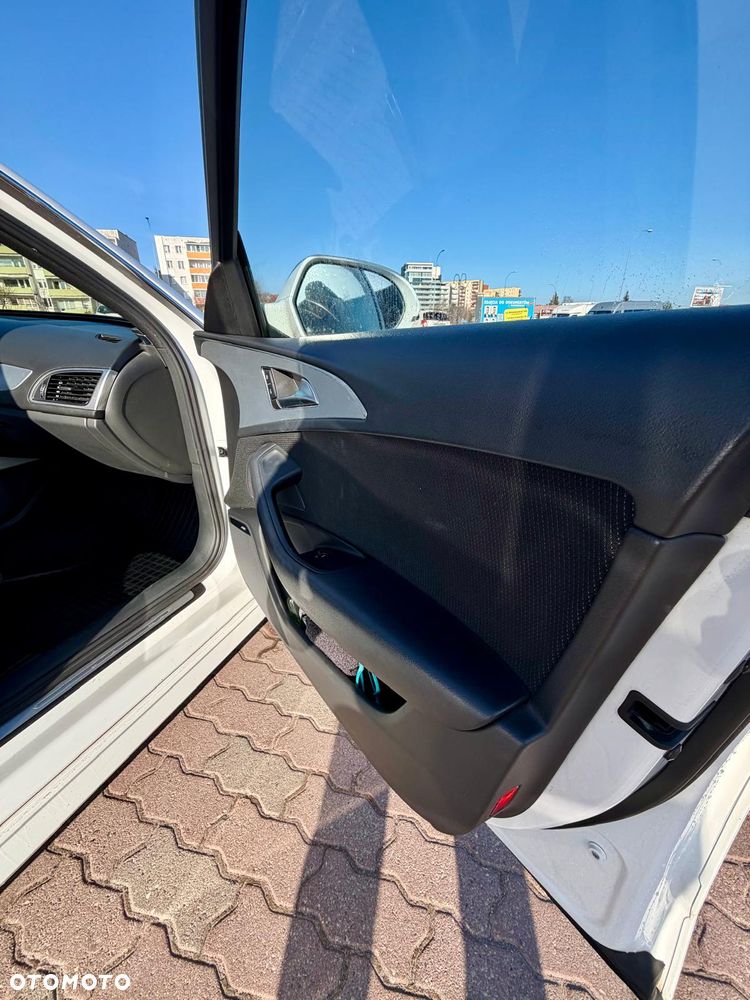 Audi A6 Avant 2.0 TDI Ultra DPF S tronic - 11