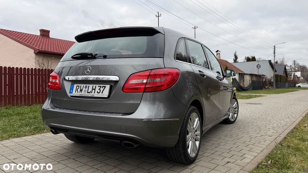 Mercedes-Benz Klasa B 180 (BlueEFFICIENCY) - 10
