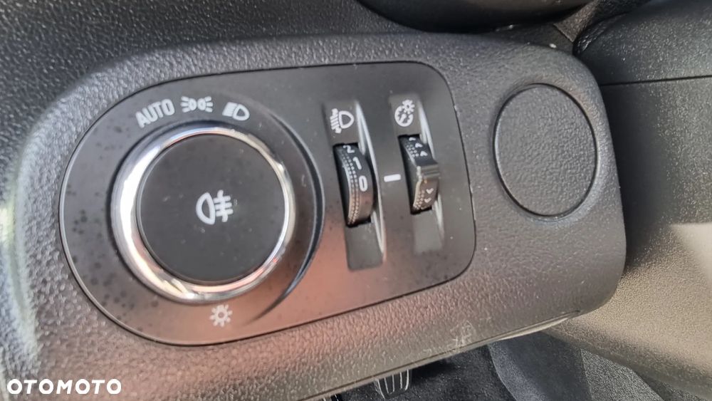 Opel Combo Life 1.5 CDTI Edition S&S - 27