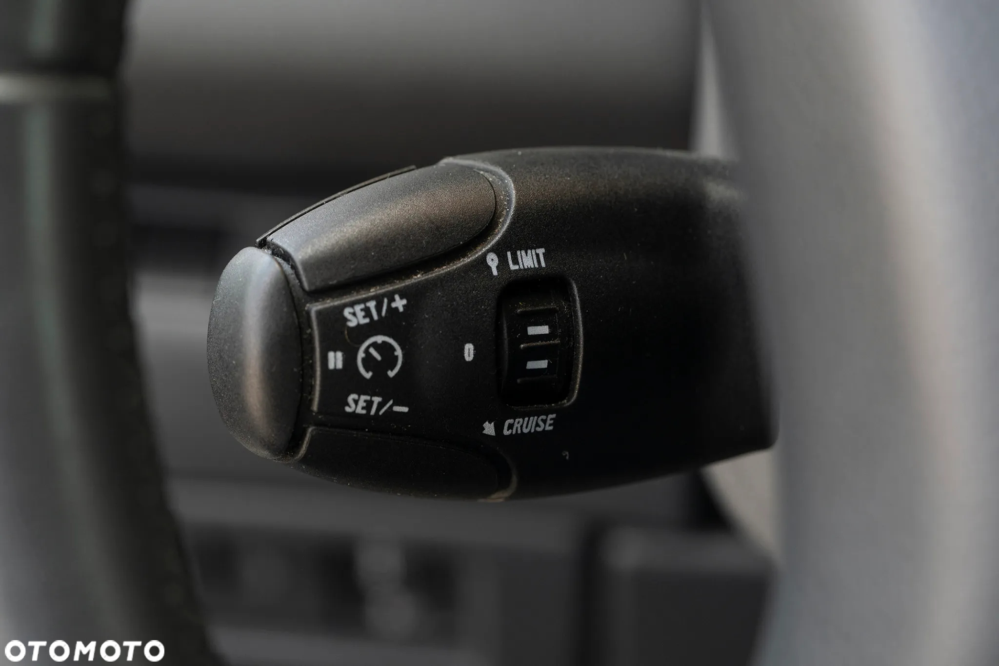 Peugeot 3008 1.6 HDi Active - 11