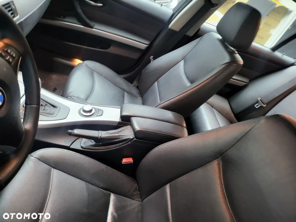 BMW Seria 3 318i - 16