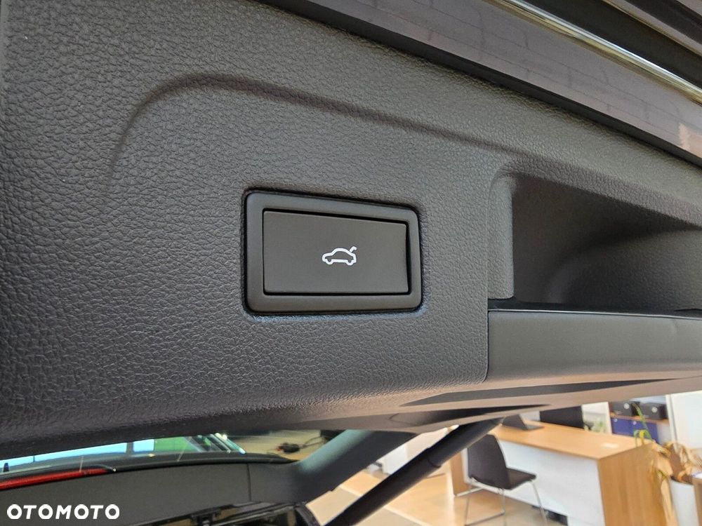 Volkswagen Touran 1.5 TSI EVO Comfortline Plus DSG - 12