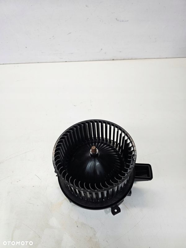 WENTYLATOR DNUCHAWY NAGRZEWNICY AUDI A4 B9 A5 8W Q7 4M 4M1820021C - 2