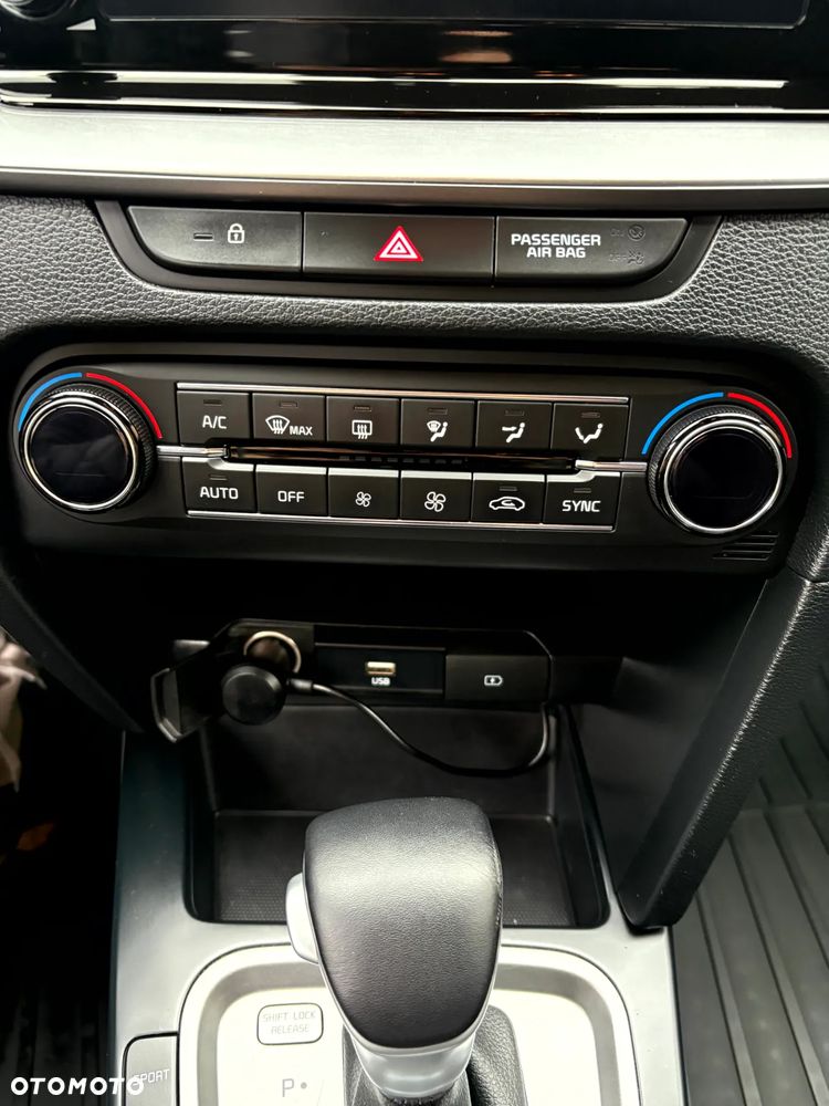 Kia Ceed 1.4 T-GDI M DCT - 28