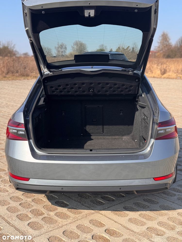 Skoda Superb 2.0 TDI SCR 4x4 Ambition DSG - 10