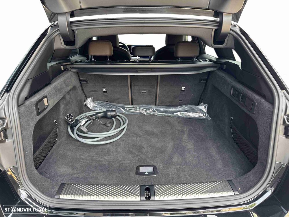 BMW i5 eDrive40 Edição Desportiva M - 17