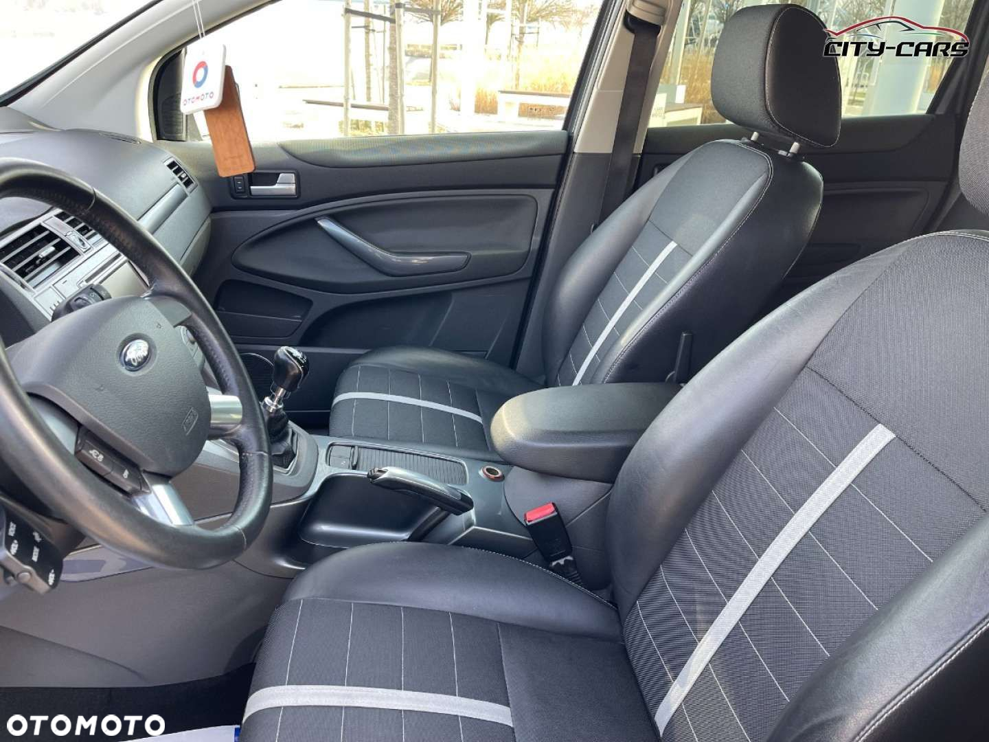 Ford Kuga - 21