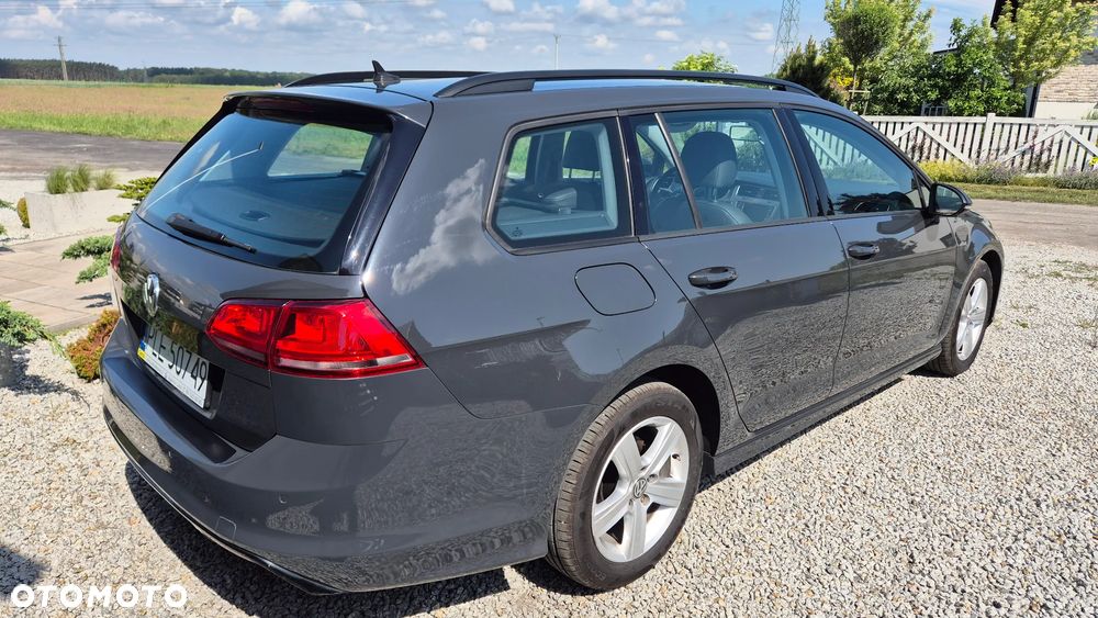 Volkswagen Golf - 16
