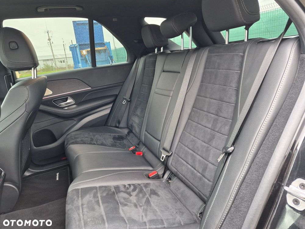 Mercedes-Benz GLE - 38