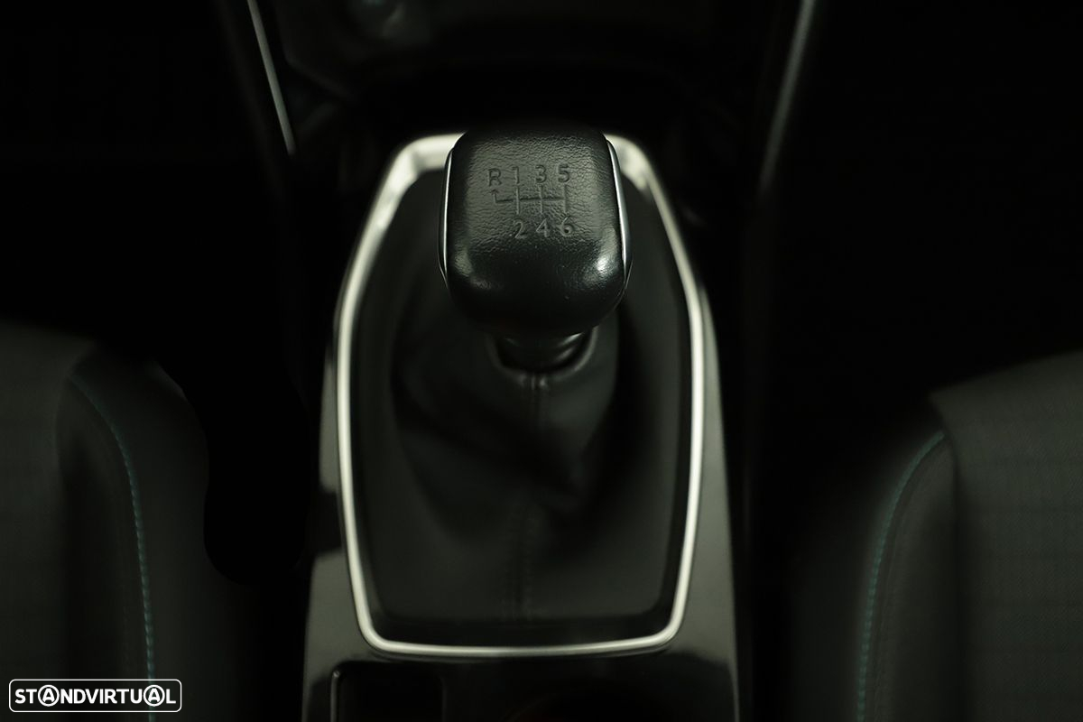 Peugeot 208 1.2 PureTech Allure - 13