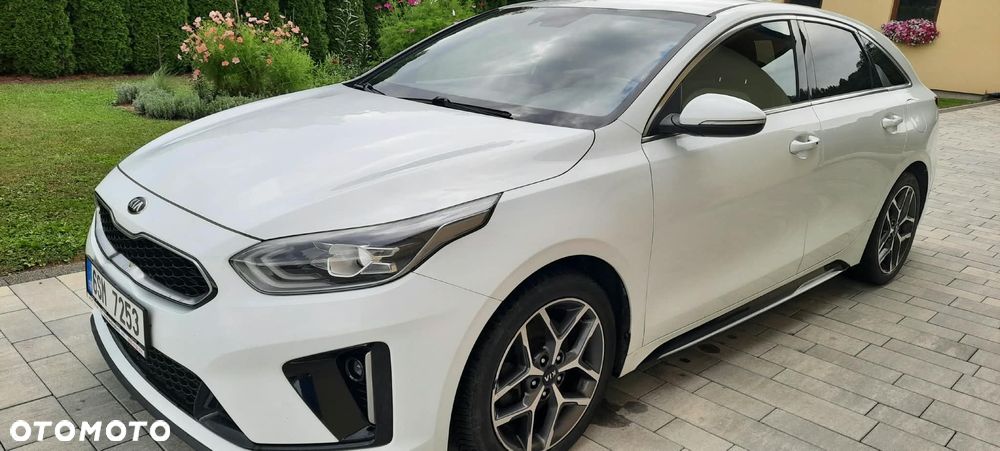 Kia ProCeed - 5