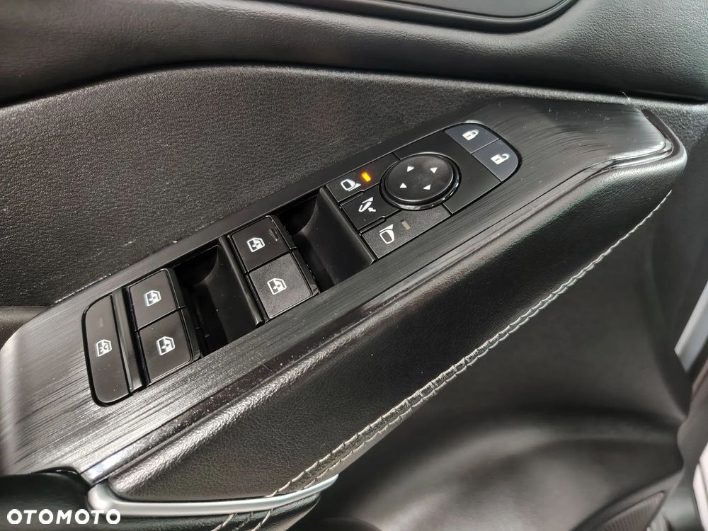 Nissan Qashqai 1.3 DIG-T DCT N-CONNECTA - 28