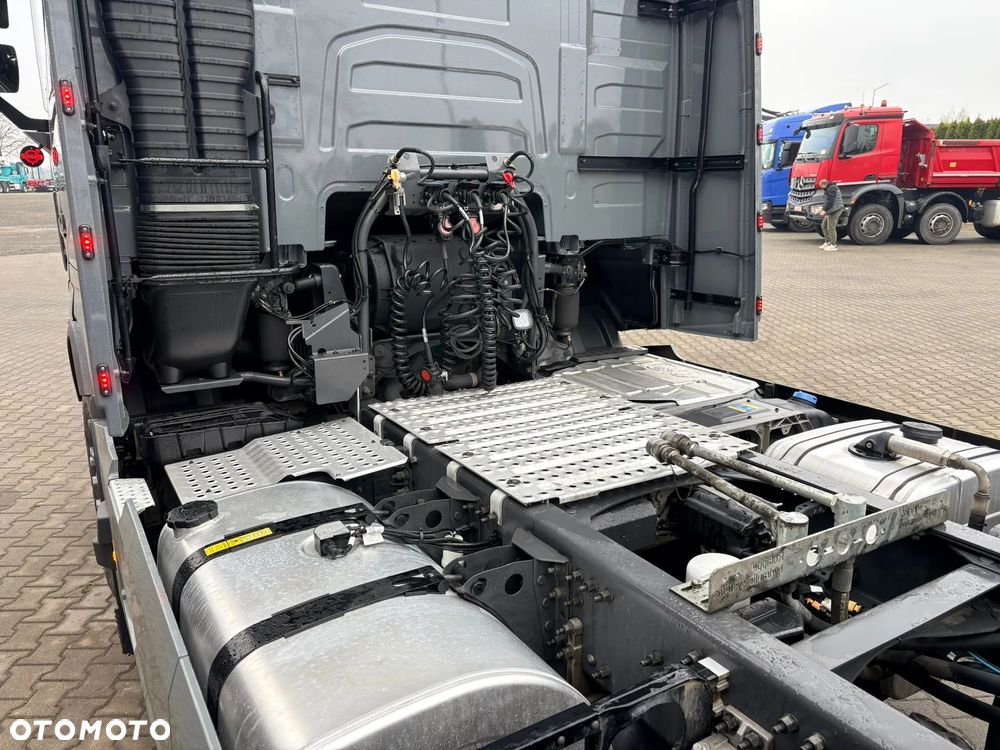 Volvo FH750 6x4 Euro 6, dwuobwodowa hydraulika - 10