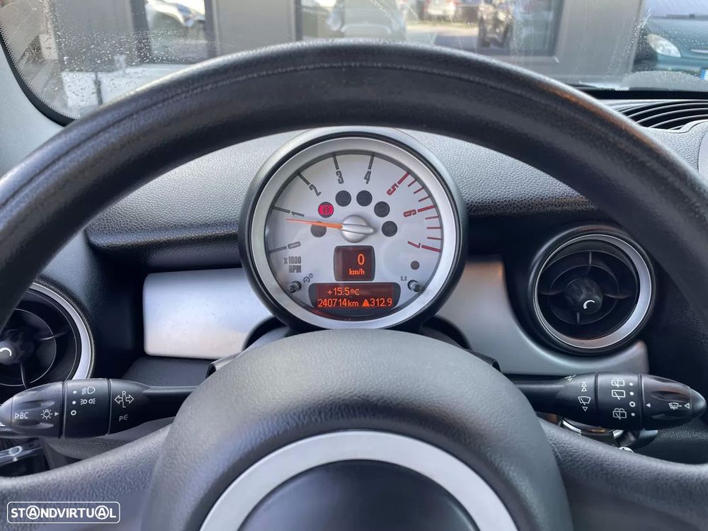 MINI 3 Portas Cooper D - 21