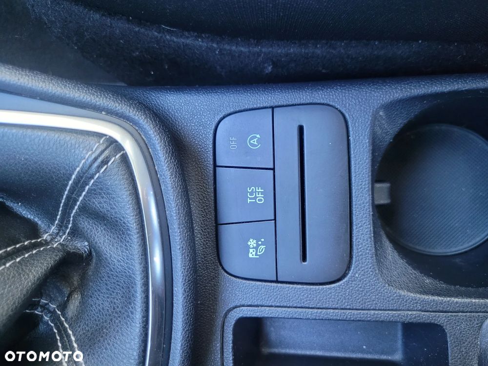 Ford Fiesta 1.0 EcoBoost S&S COOL&CONNECT - 10