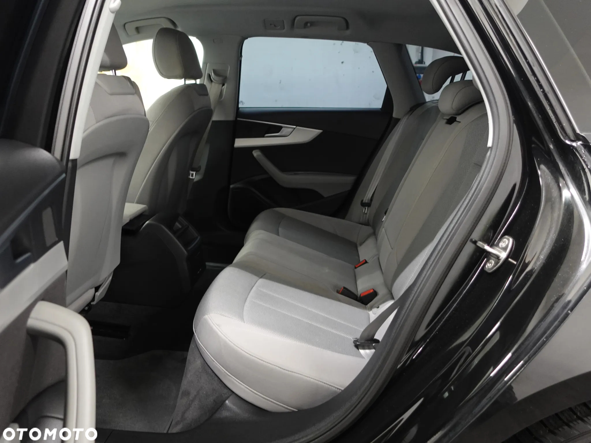 Audi A4 Avant 2.0 TDI - 24
