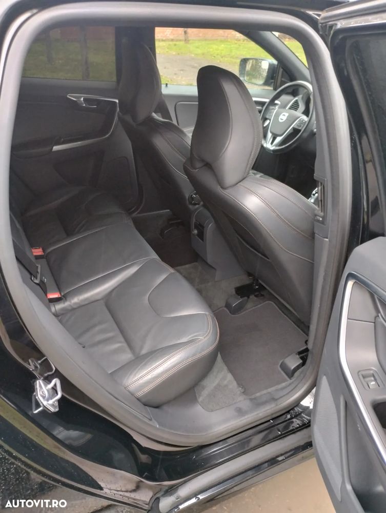 Volvo XC 60 D4 AWD Geartronic Kinetic - 8