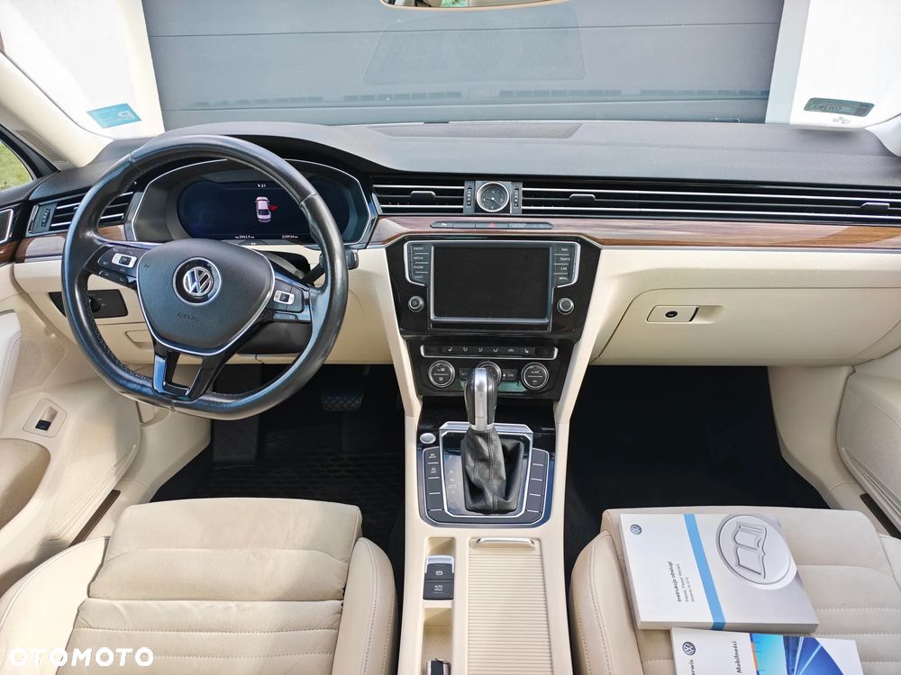Volkswagen Passat 2.0 TDI BMT Highline DSG - 13