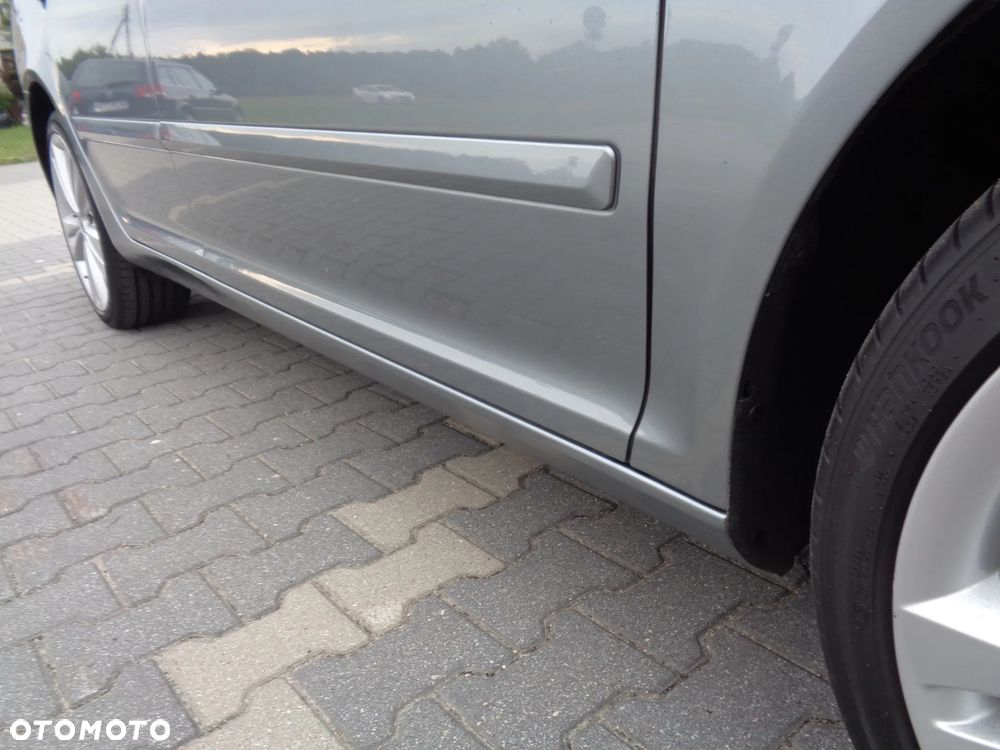 Skoda Octavia 2.0 TDI CR DPF RS - 23