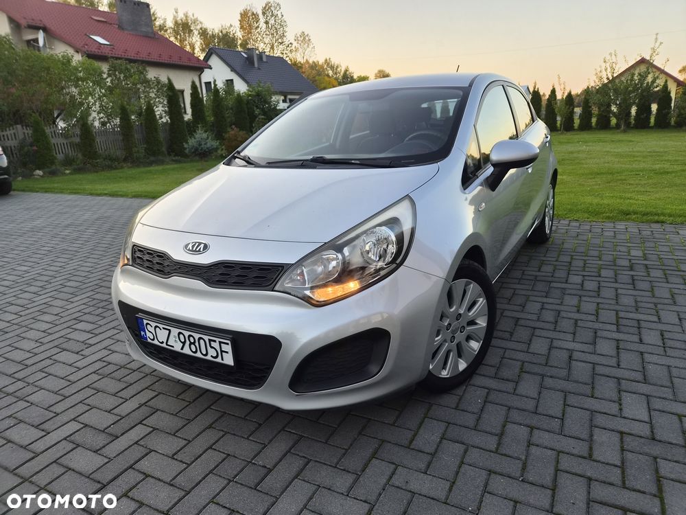 Kia Rio 1.2 Attract - 3
