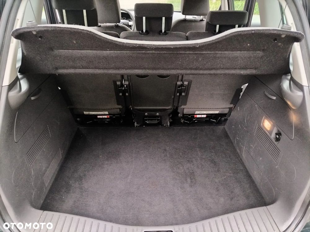 Ford Focus C-Max - 12