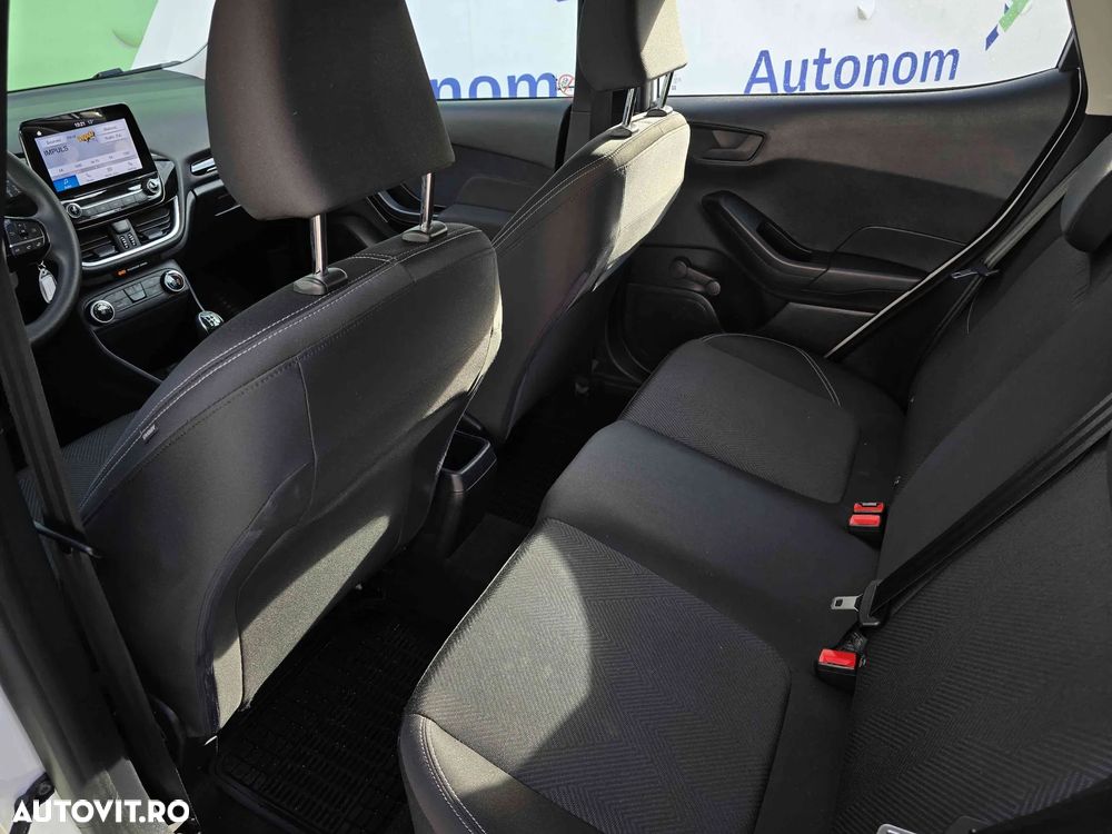 Ford Fiesta - 12