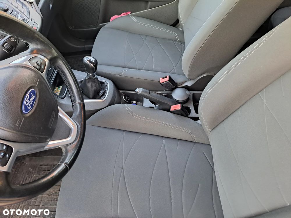 Ford Fiesta - 11