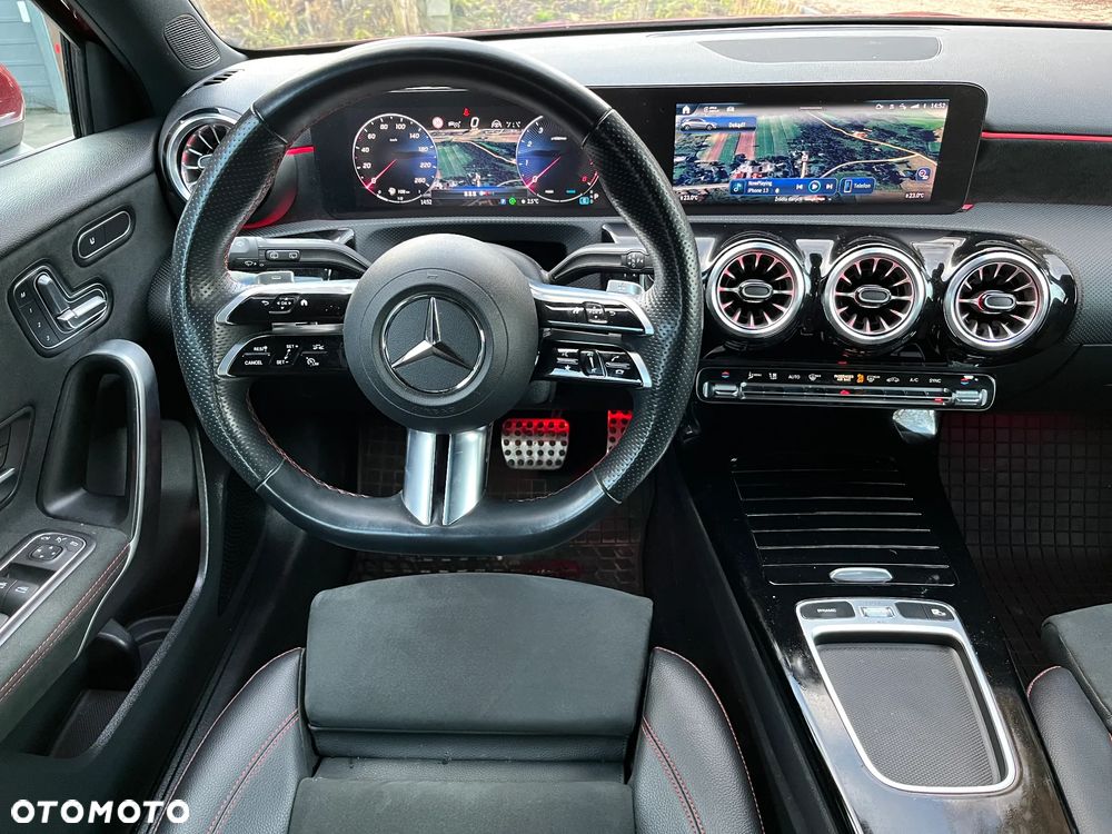 Mercedes-Benz Klasa A 250 4-Matic AMG Line 8G-DCT - 8