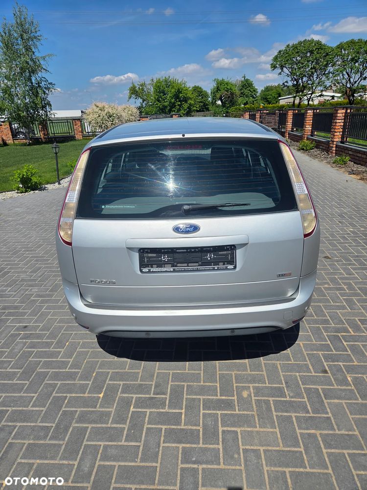 Ford Focus - 7