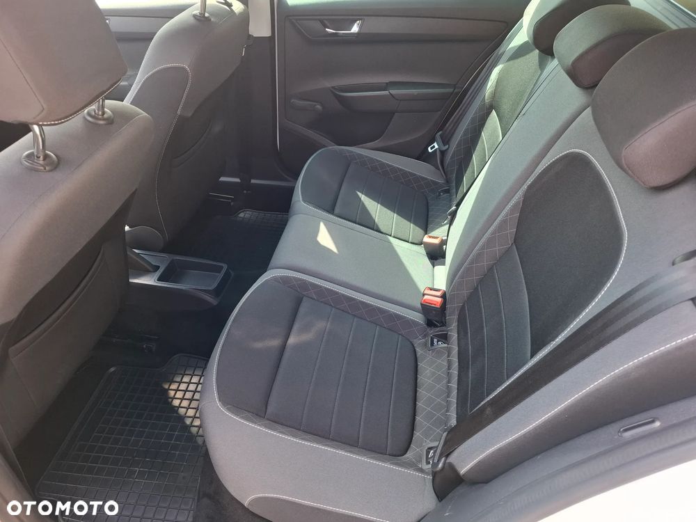 Skoda Fabia 1.0 TSI Ambition - 25