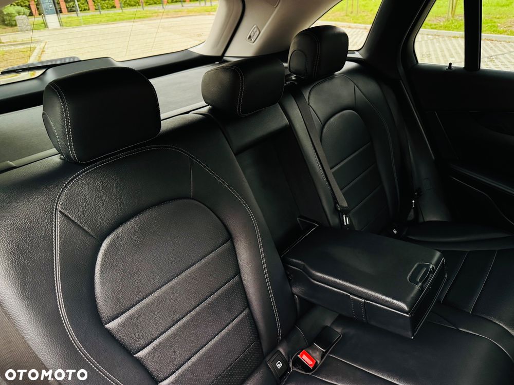 Mercedes-Benz GLC 200 d 4Matic 9G-TRONIC Edition Avantgarde - 31