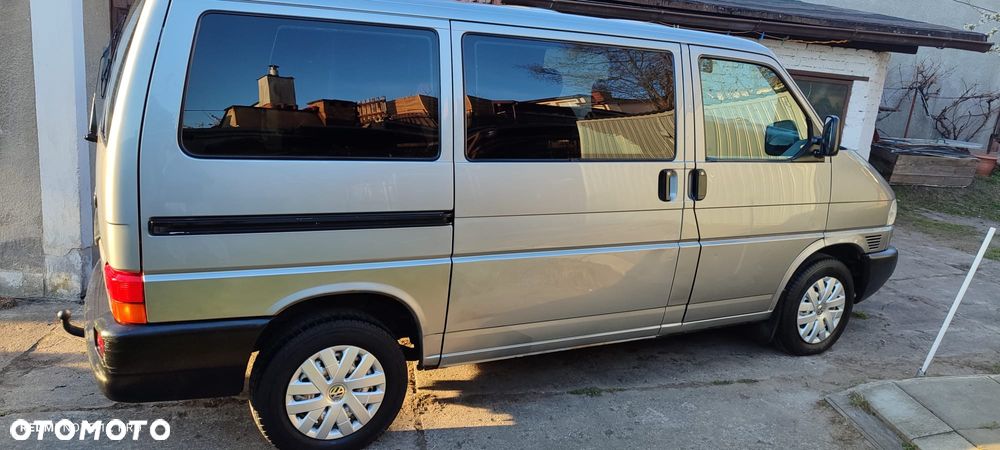 Volkswagen Caravelle - 6