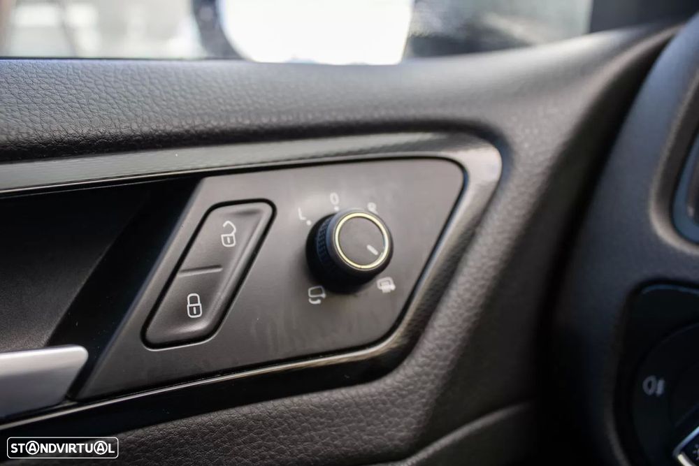 VW Golf 2.0 TSi GTi DSG - 32