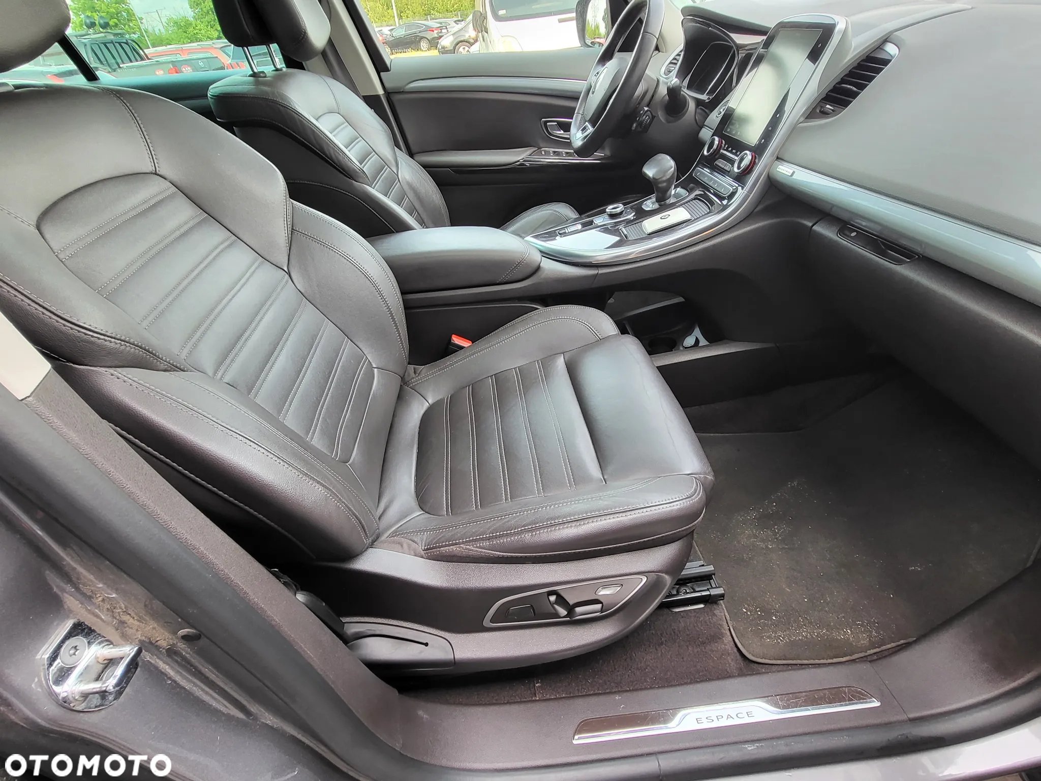 Renault Espace 1.6 dCi Energy Initiale Paris EDC 7os - 4