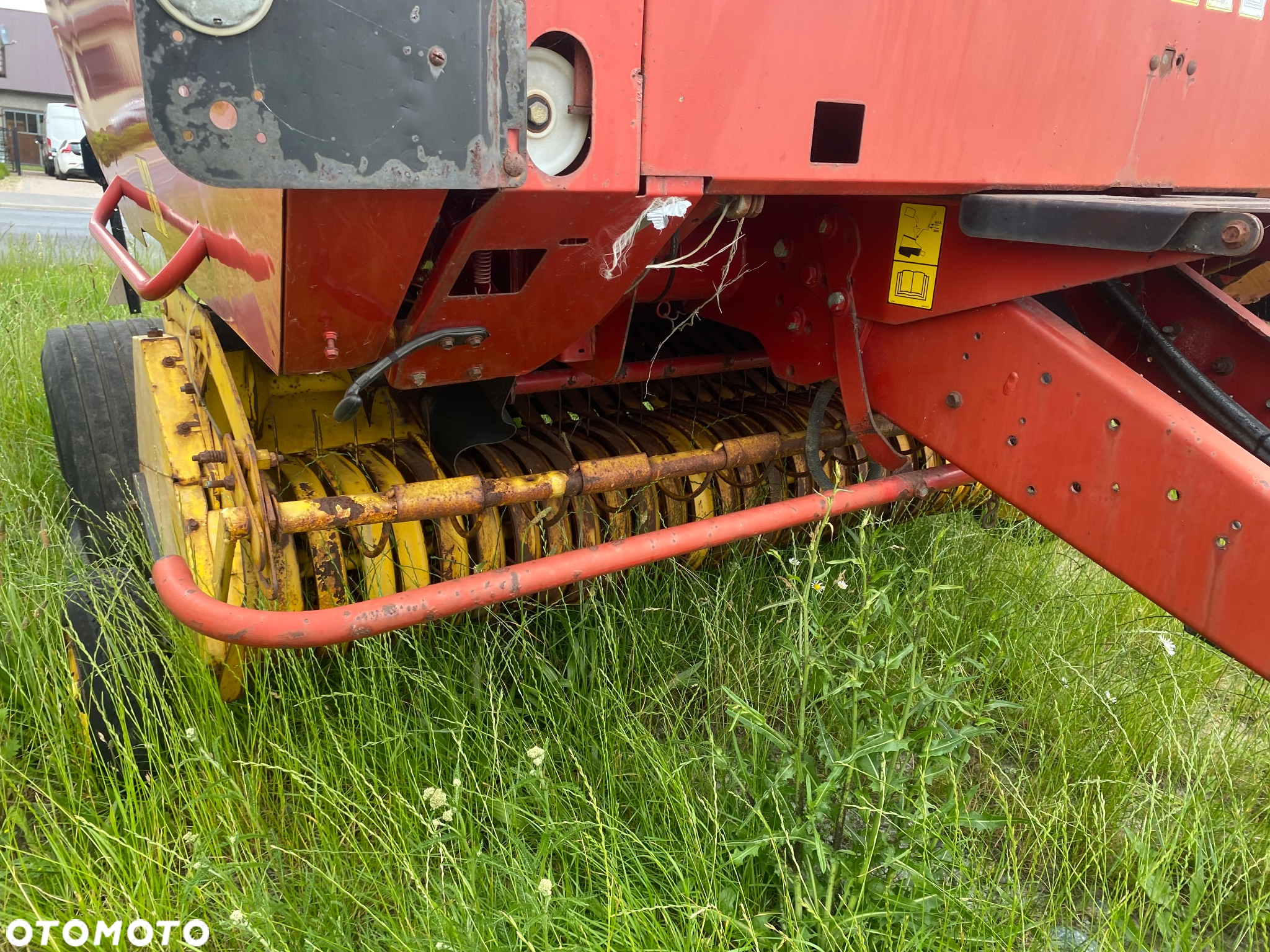 New Holland BR750 - 9