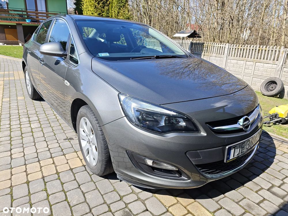 Opel Astra 1.4 T Enjoy EU6 - 1