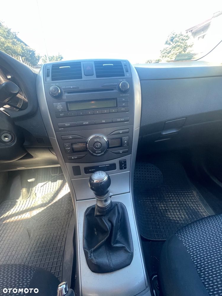 Toyota Corolla 1.6 Active - 1