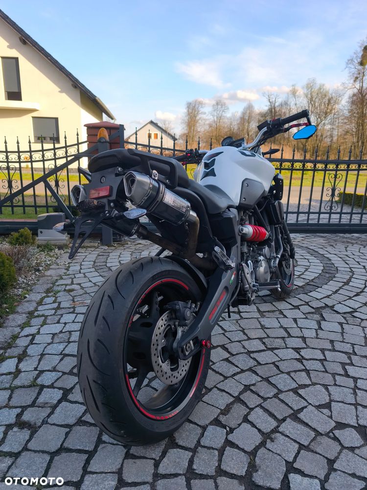 Yamaha MT - 1