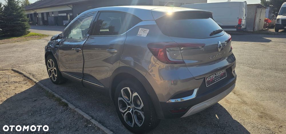 Renault Captur TCe Mild Hybrid 140 GPF TECHNO - 8