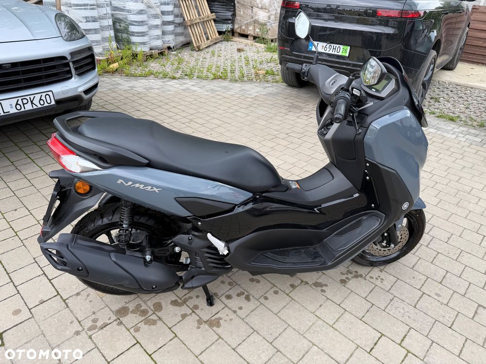Yamaha NMAX - 5