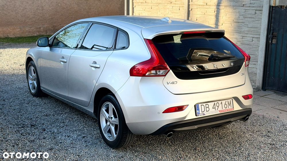 Volvo V40 - 9