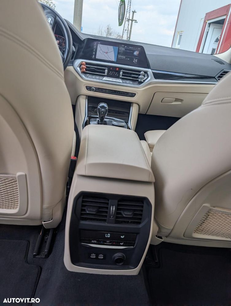 BMW Seria 3 320i Aut. - 11