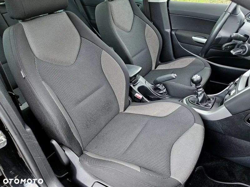 Peugeot 308 2.0 HDi Active - 19